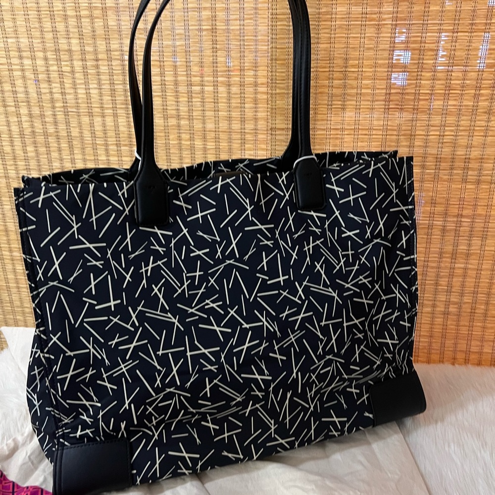 NWT Tory Burch Ella Printed Tote in Matchsticks Pattern - Picture 4 of 9